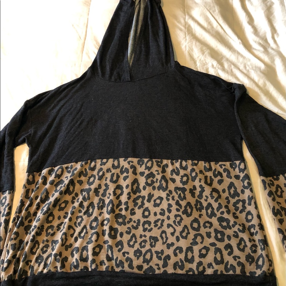 Hoodie Black & Animal Print